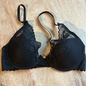 Natori black lace bra, 32c